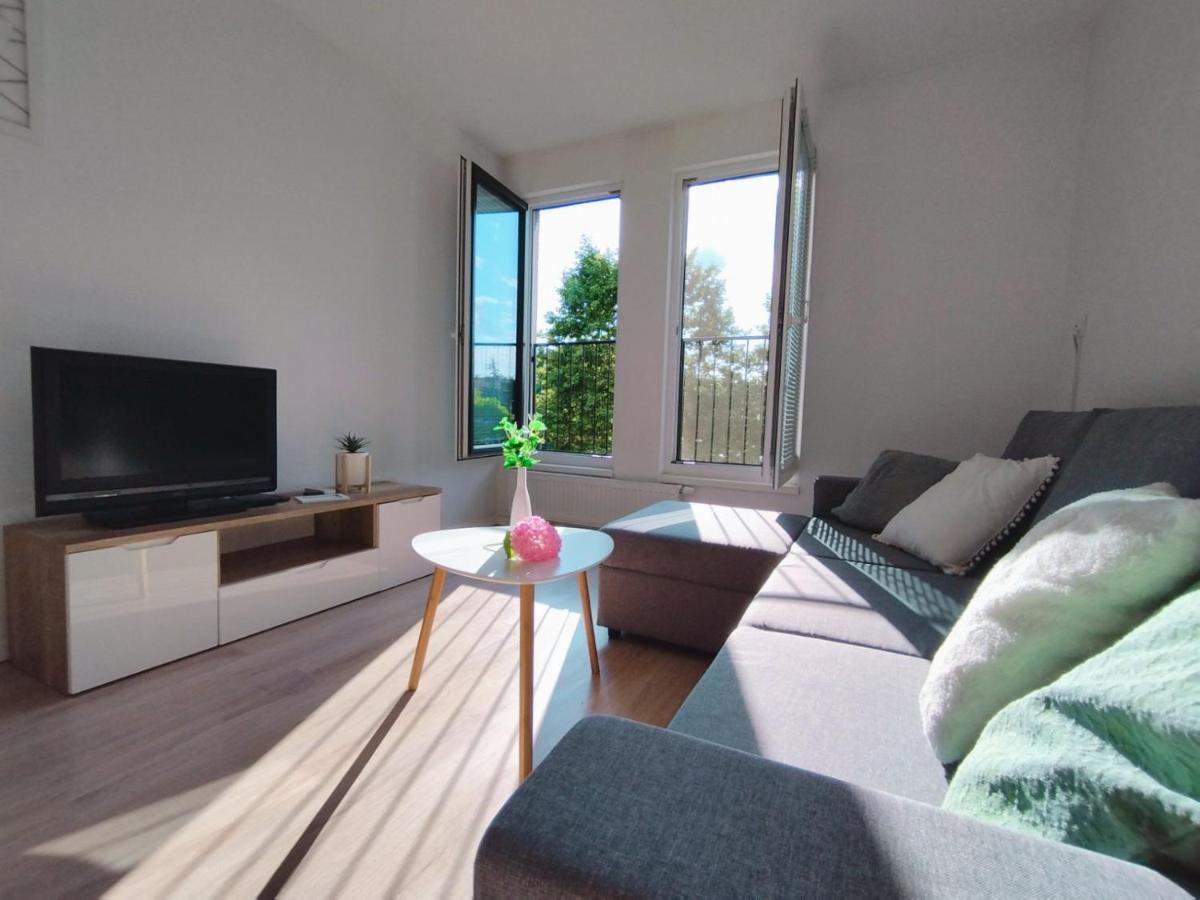 Apartment Sanya #3 Ljubljana Bagian luar foto
